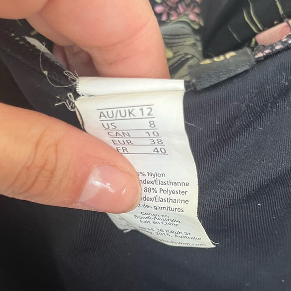 Nip tuck Women's Floral Black Ruched Bodice One Piece Swim Bathing Suit - US 8 - Picture 6 of 6